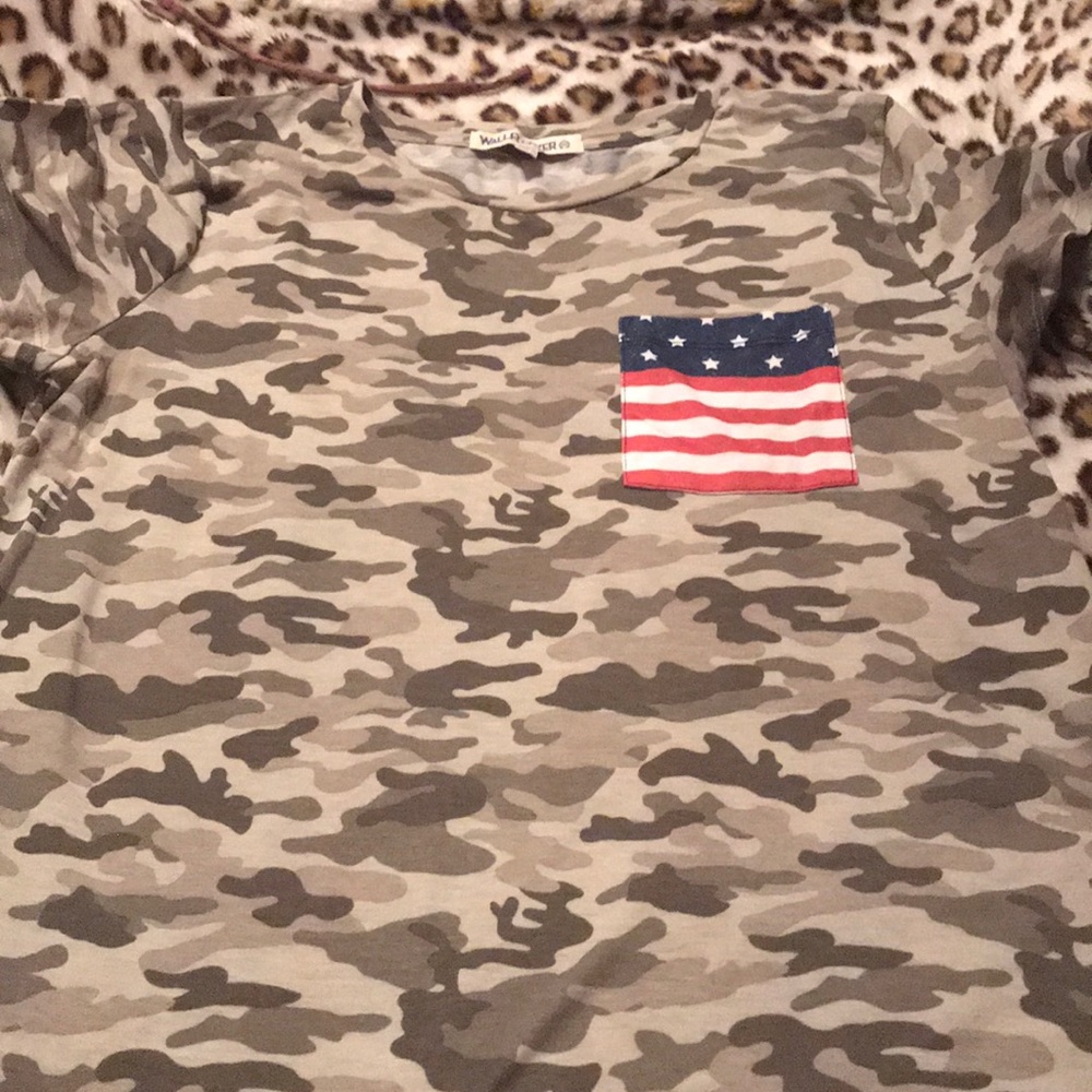 Camo tee